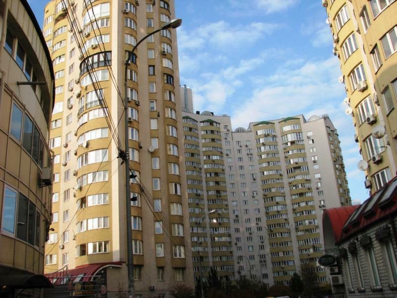 Аренда 1-комнатной квартиры 52 м², Днепровская наб., 19