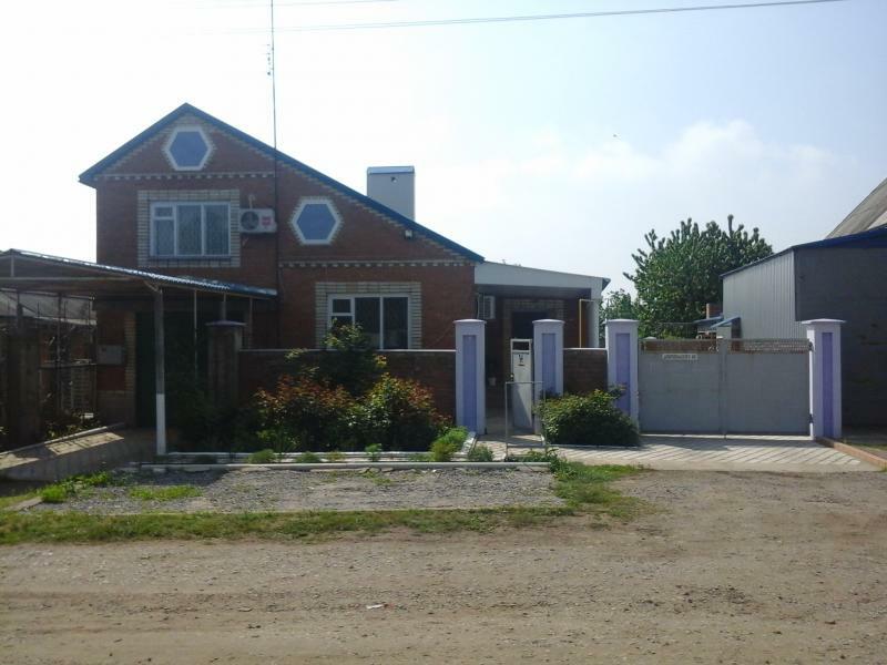 Донецкая обл., Амвросиевский район, г. Амвросиевка, Добровольского ул., 40
