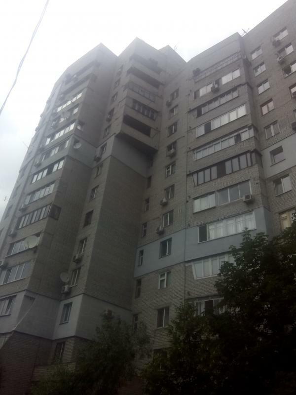 Дніпро, В’ячеслава Липинського вул., 1