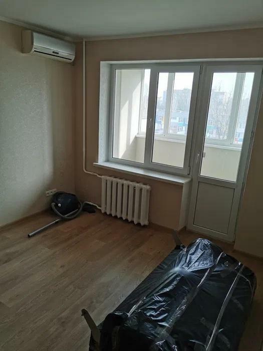 Оренда 3-кімнатної квартири 65 м², Метробудівська вул., 5