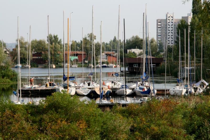 Київська обл., Обухівський район, м. Українка, Будівельників вул., 8