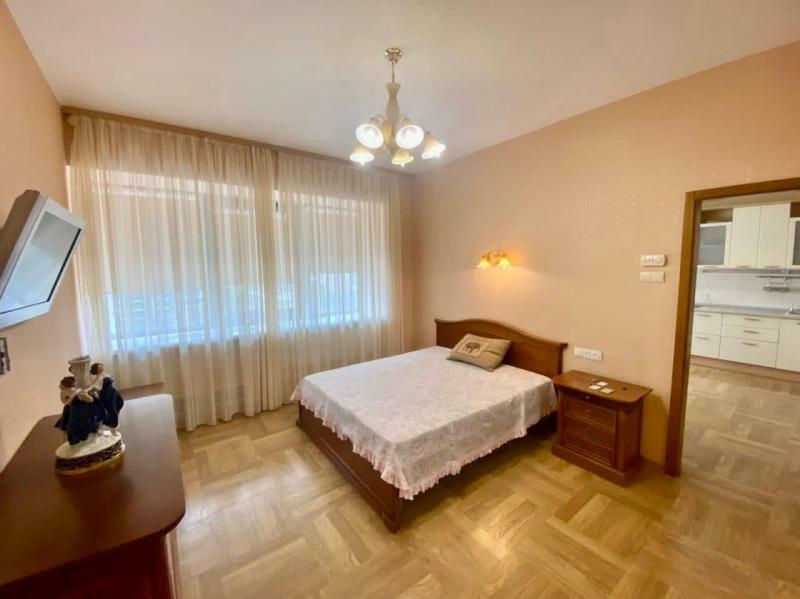 Продажа 3-комнатной квартиры 119 м², Владимира Вернадского ул., 35