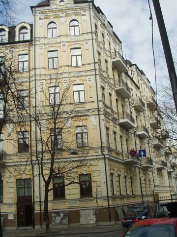 Киев, Сретенская ул., 2/8