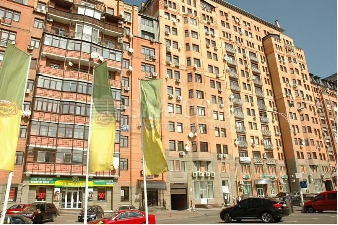 Киев, Панаса Мирного ул., 8