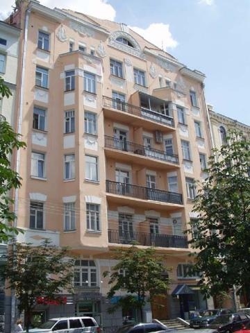 Киев, Тараса Шевченко бул., 4Б