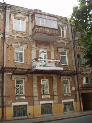 Киев, Рейтарская ул., 7