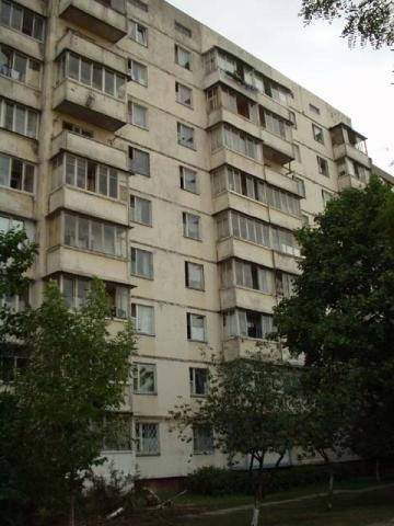 Київ, Райдужна вул., 2