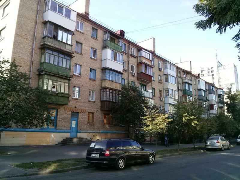 Київ, Юрія Литвинського вул., 50