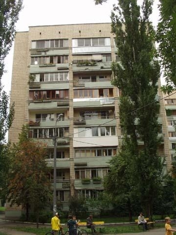 Продаж 3-кімнатної квартири 80.3 м², Раїси Окіпної вул., 5Б