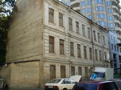Киев, Нестеровский пер., 8