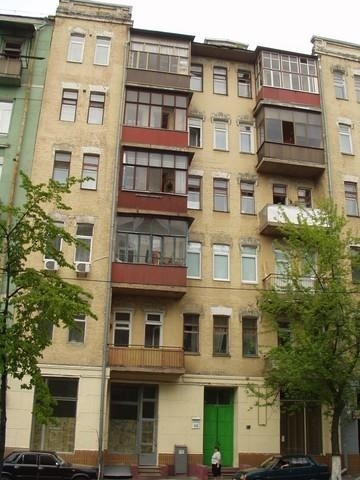 Киев, Олеся Гончара ул., 86А