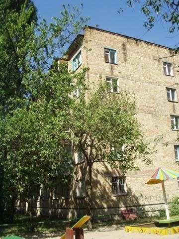 Киев, Остапа Вишни ул., 7