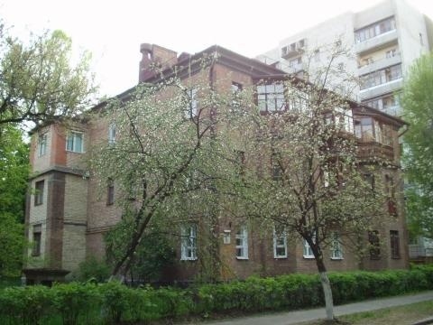 Київ, Очаківська вул., 11