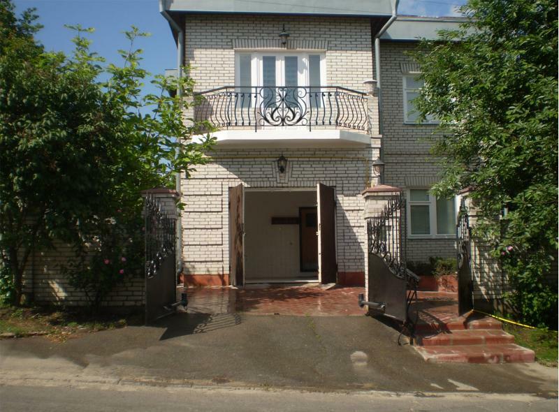 Киев, Монтажников ул., 94