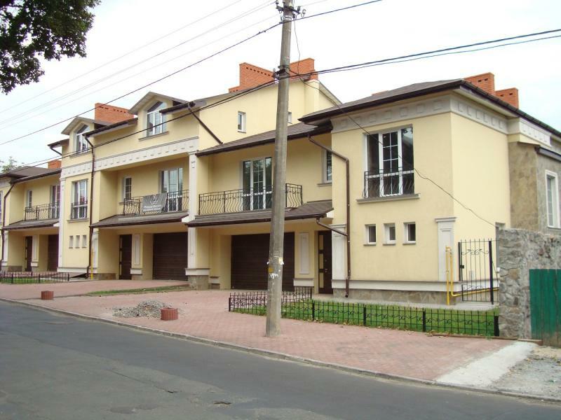 Киев, Монтажников ул., 72