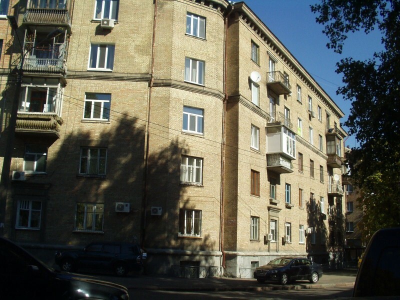 Киев, Московская ул., 41/8