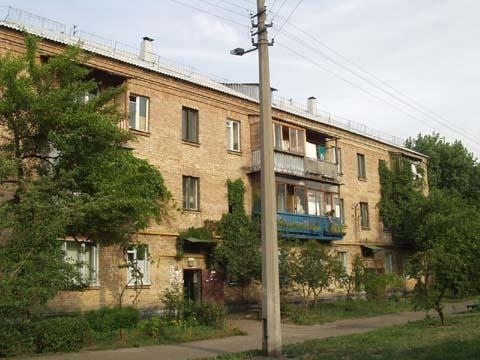 Київ, Перова бул., 7