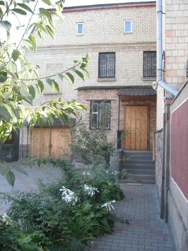 Киев, Петропавловский пер., 23