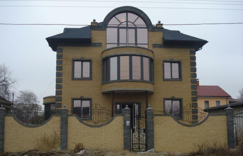 Київ, Лаврська вул., 16А