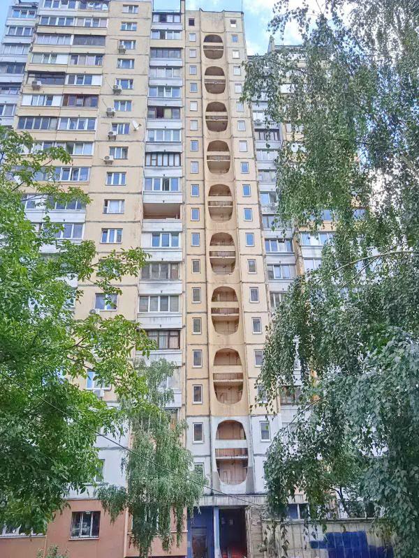 Киев, Мостицкая ул., 12