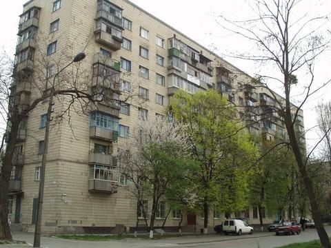 Київ, Набережно-Корчуватська вул., 68