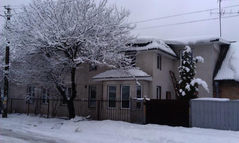 Київ, Новопольова вул., 42/81