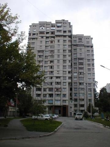 Київ, Верховинна вул., 34