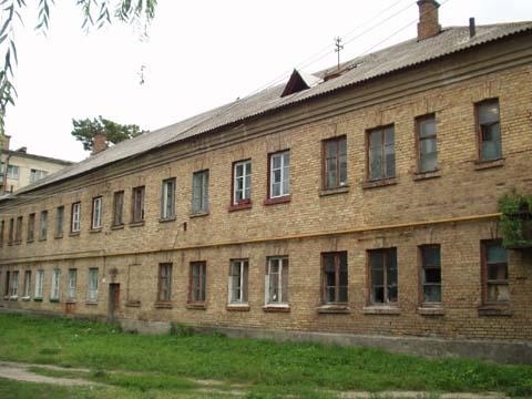 Київ, Бориспільська вул., 27