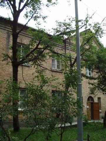Київ, Бориспільська вул., 27