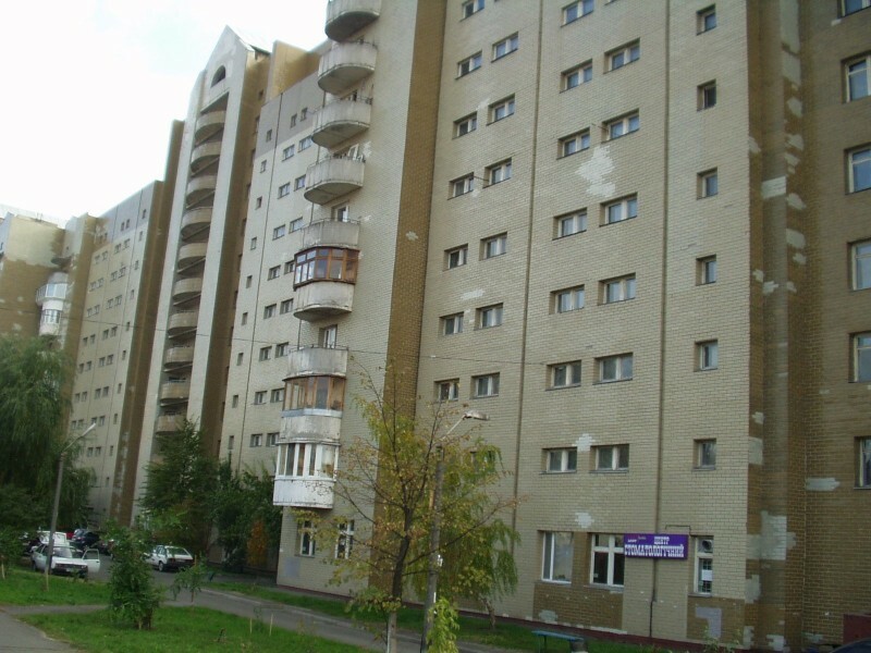 Київ, Бориспільська вул., 12Б