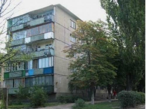 Киев, Валентина Серова ул., 30