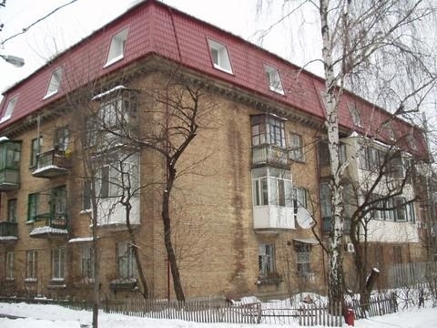 Киев, Василия Сурикова ул., 5А