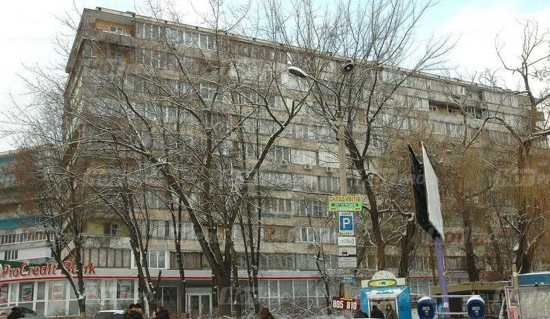 Продаж магазину 600 м², Васильківська вул., 6