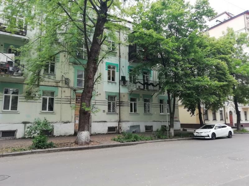 Київ, Введенська вул., 6