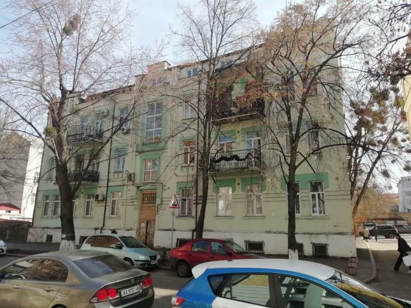 Київ, Введенська вул., 6