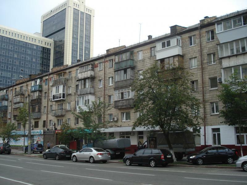 Киев, Владимира Антоновича ул., 170/172