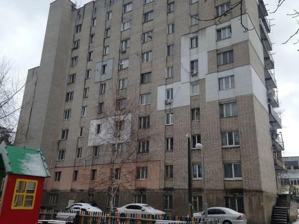 Киев, Большая Кольцевая ул., 6