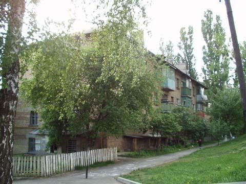 Киев, Бориса Гарина ул., 68