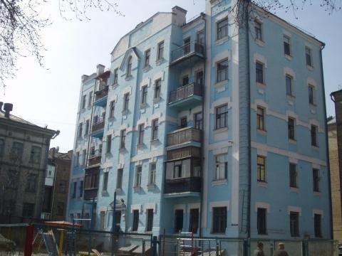 Київ, Братська вул., 5