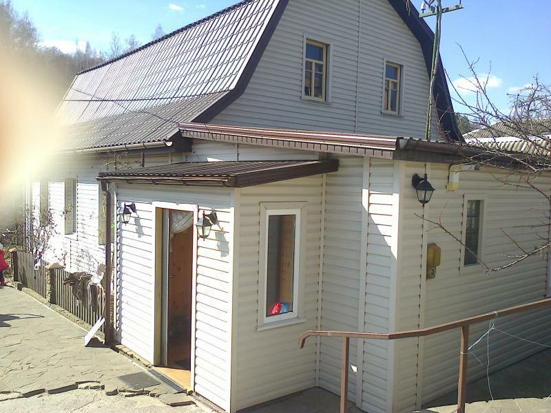 Київська обл., Києво-Святошинський район, с. Лісники, Генерала Ватутіна вул., 146А