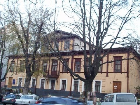 Киев, Владимирская ул., 3