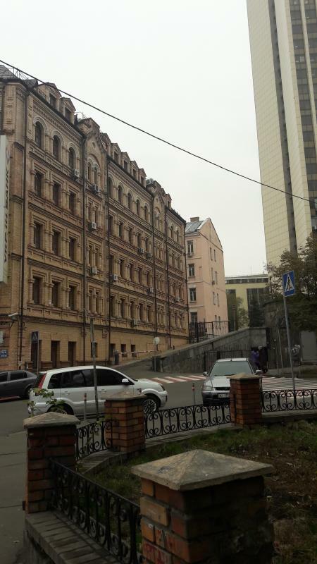 Киев, Вознесенский спуск, 10А