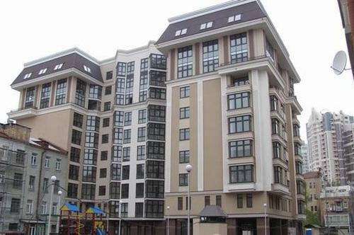 Київ, Назарівська вул., 23А