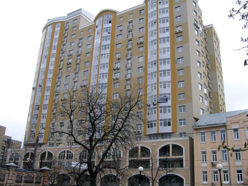 Киев, Владимира Антоновича ул., 72