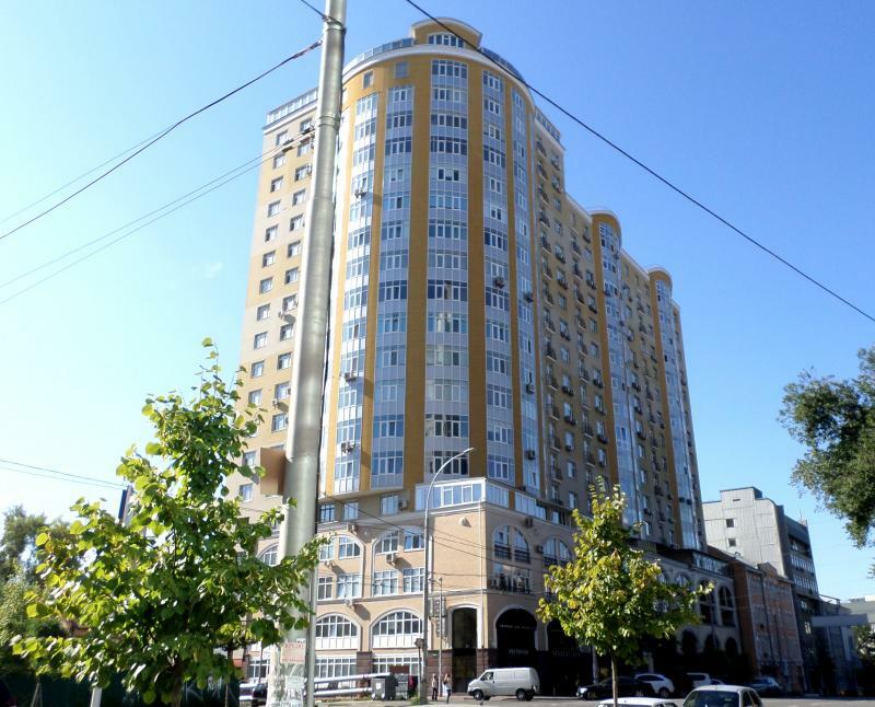 Киев, Владимира Антоновича ул., 72