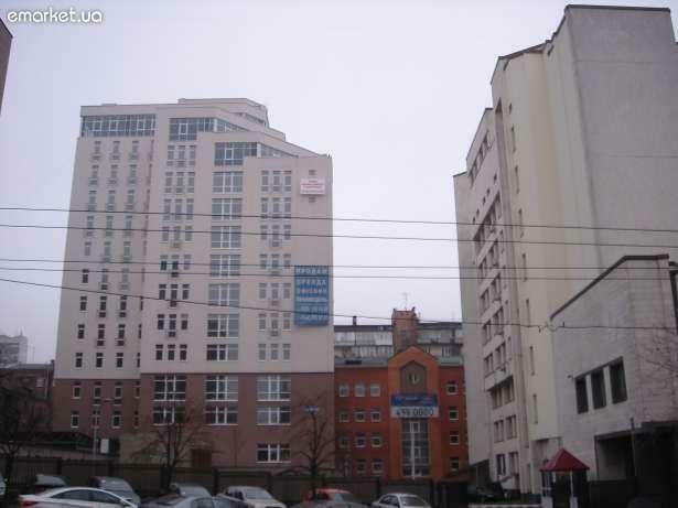 Киев, Владимира Антоновича ул., 33В