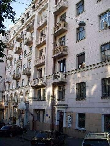 Київ, Володимира Антоновича вул., 4/6