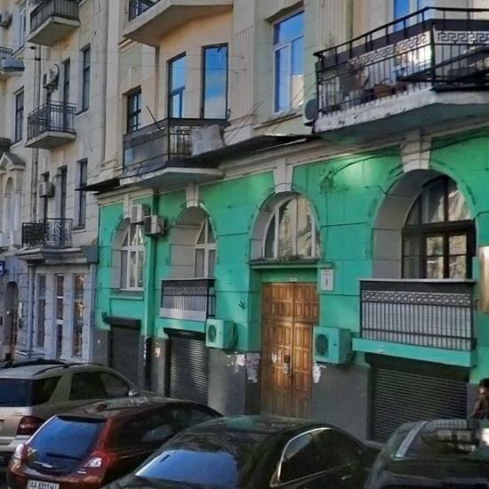 Киев, Владимира Антоновича ул., 8