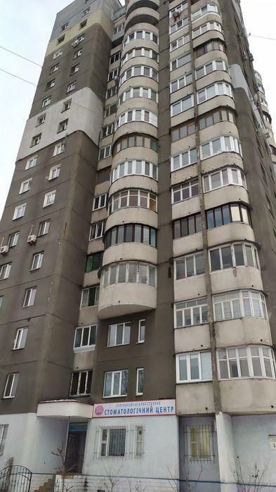 Киев, Азербайджанская ул., 6