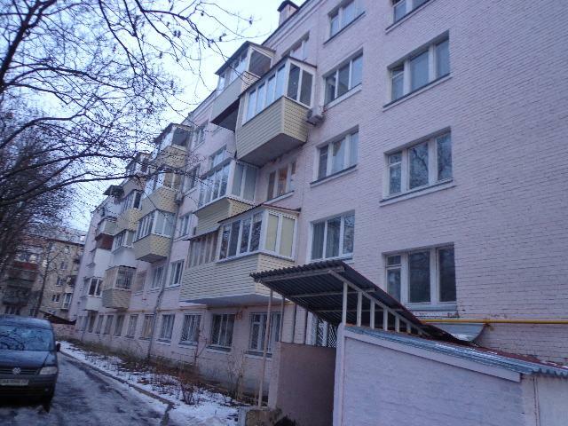 Київ, Белецького вул., 10